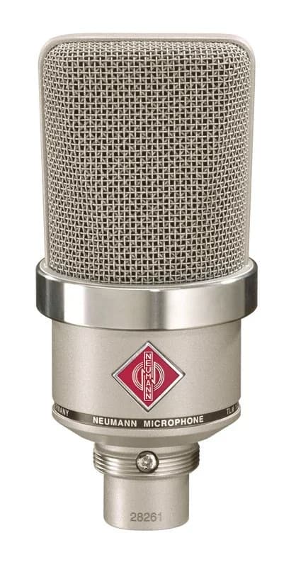TLM 102 Конденсаторный микрофон с большой диафрагмой, направленная характеристика: кардиоид, цвет: никель, преобразователь градиента давления, диапазон частот: 20 Гц - 20 кГц, пик SPL: 144 дБ, номинальное импеданс: 50 Ом, номинальный импеданс нагрузки: 1 кОм, эквивалентный уровень шума, A-взвешенный: 12 дБА, максимальное выходное напряжение: 13 дБ, чувствительность на 1 кГц на 1 ком 11 мВ/Па, фантомное питание 48 В ± 4 В, вес около 260 г. Neumann