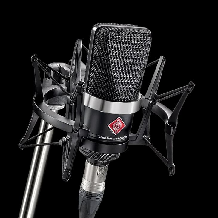 TLM 102 BK STUDIO SET Конденсаторный микрофон с большой диафрагмой, направленная характеристика: кардиоид, цвет: черный, преобразователь градиента давления, диапазон частот: 20 Гц - 20 кГц, пик SPL: 144 дБ, номинальное импеданс: 50 Ом, номинальный импеданс нагрузки: 1 кОм, эквивалентный уровень шума, A-взвешенный: 12 дБА, максимальное выходное напряжение: 13 дБ, чувствительность на 1 кГц на 1 ком 11 мВ/Па, фантомное питание 48 В ± 4 В, вес около 260 г. В комплекте: эластичное крепление-амортизат